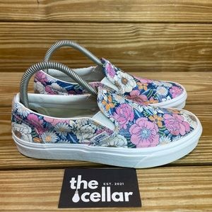 Vans Women’s 8 Skate Shoes Floral Flower Print Slip On Athletic / Casual Sneaker